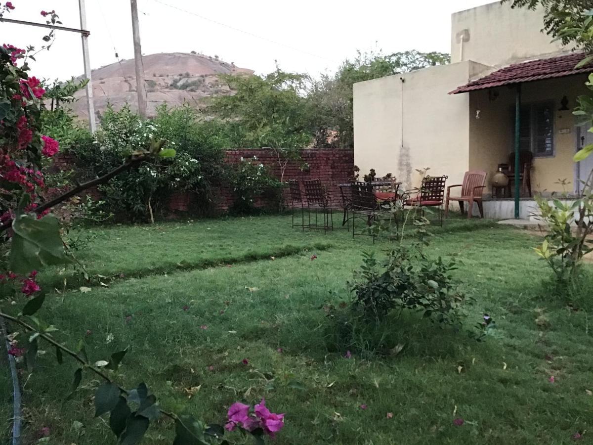 Jawai Balwant Villas Bijapur  Exterior foto